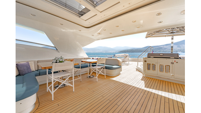 2011 MENGI YAY Raised Pilothouse - photo 14