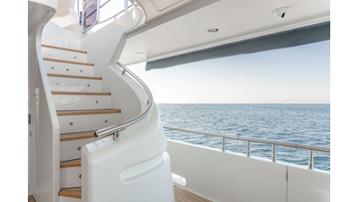 2011 MENGI YAY Raised Pilothouse - photo 18