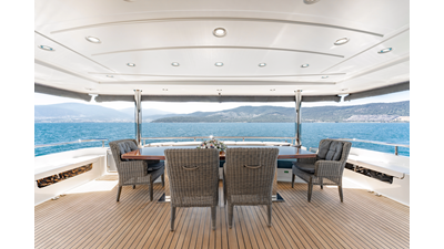 2011 MENGI YAY Raised Pilothouse - photo 22