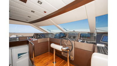 2011 MENGI YAY Raised Pilothouse - photo 40