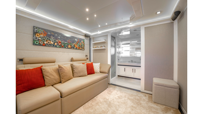 2011 MENGI YAY Raised Pilothouse - photo 41