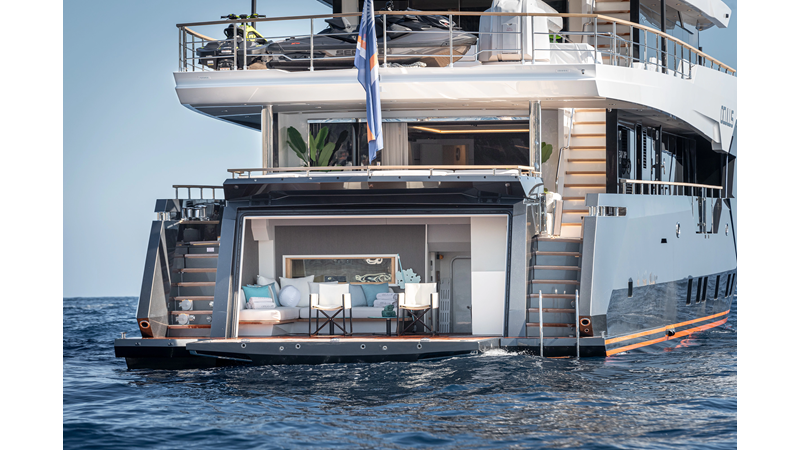 Photo of NUMARINE NUMARINE 37XP-21 121'