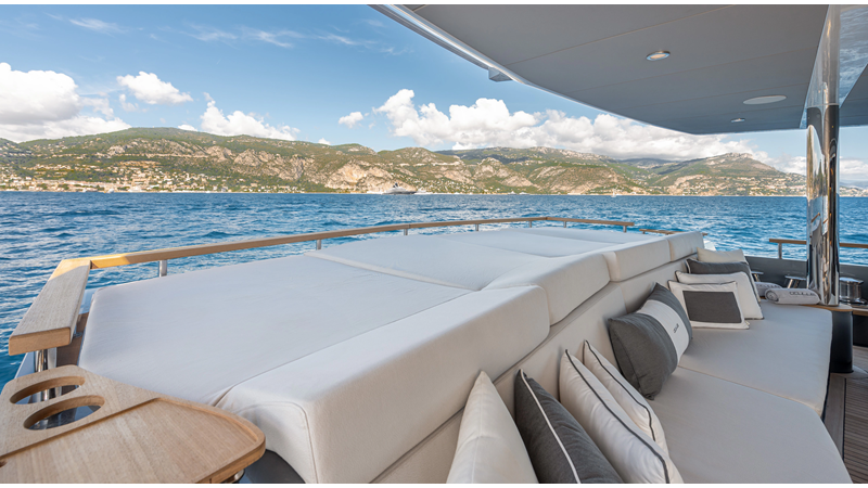 Photo of NUMARINE NUMARINE 37XP-21 121'