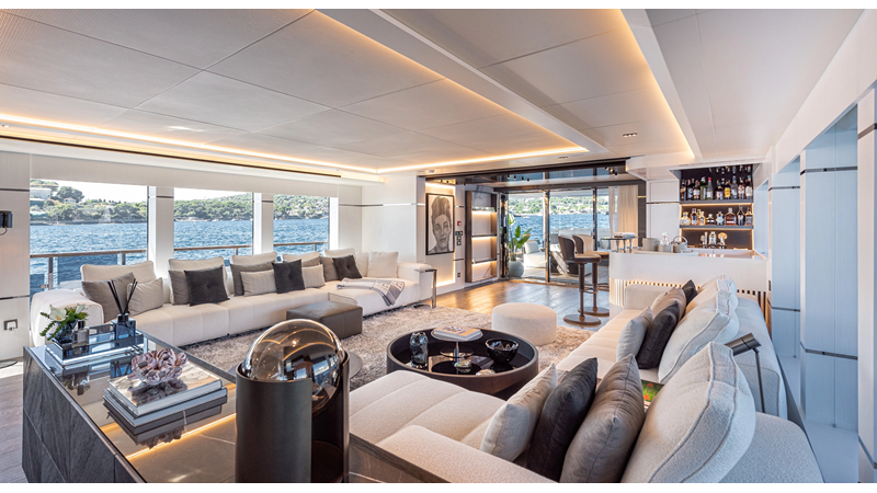 Photo of NUMARINE NUMARINE 37XP-21 121'
