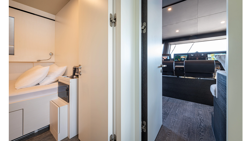 Photo of NUMARINE NUMARINE 37XP-21 121'