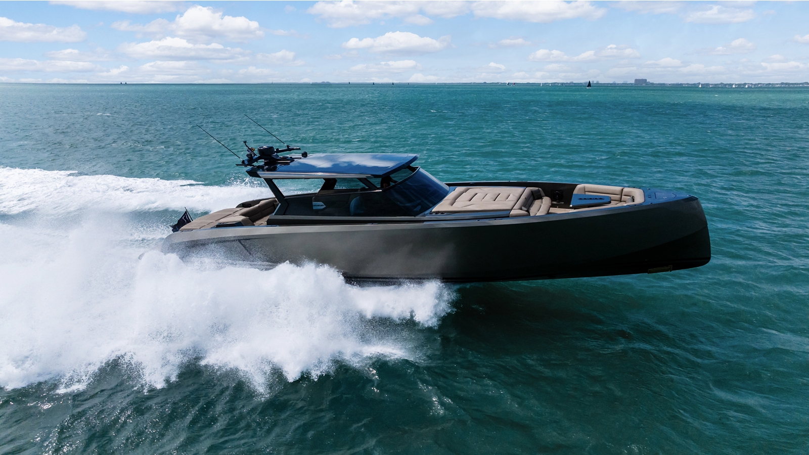 2022 Vanquish Yachts VQ52 Hardtop