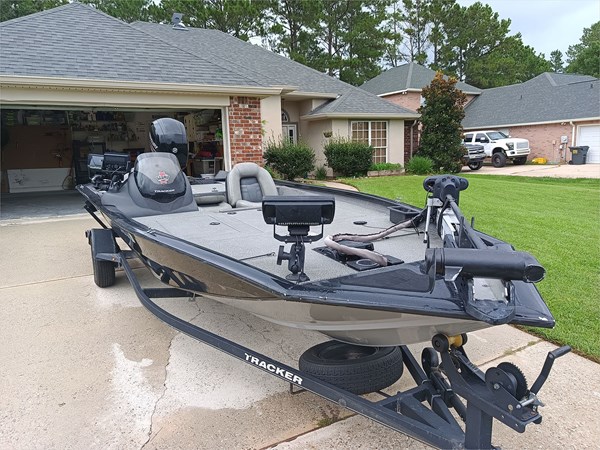 19' TRACKER 2018 195 TXW 458170