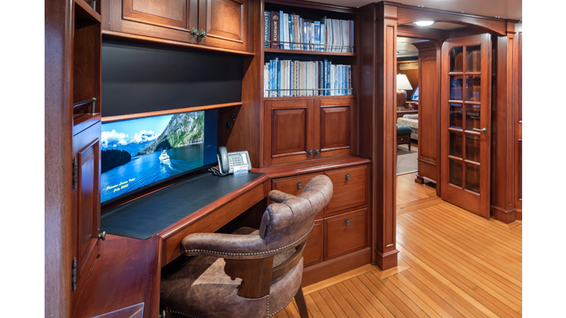 Photo of DELTA MARINE Marlinda 132'