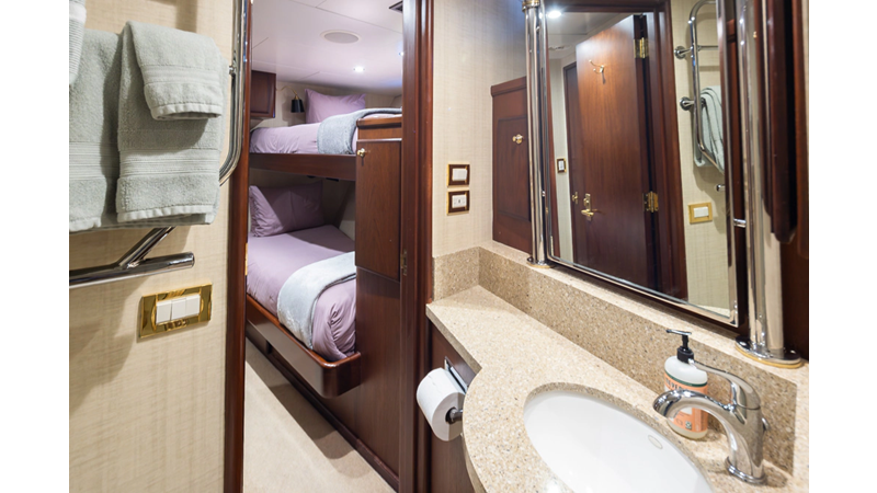 Photo of DELTA MARINE Marlinda 132'