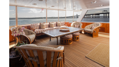 1989 DELTA MARINE Flybridge Motoryacht - photo 27