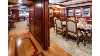 1989 DELTA MARINE Flybridge Motoryacht - photo 33