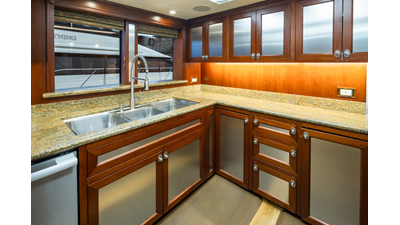 1989 DELTA MARINE Flybridge Motoryacht - photo 38