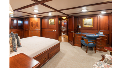 1989 DELTA MARINE Flybridge Motoryacht - photo 48