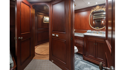 1989 DELTA MARINE Flybridge Motoryacht - photo 55