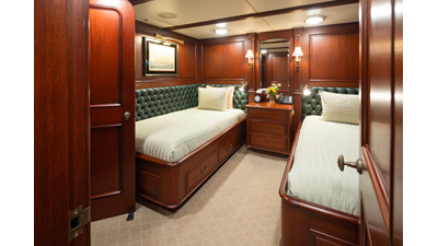 1989 DELTA MARINE Flybridge Motoryacht - photo 58