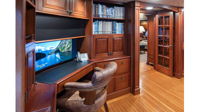 1989 DELTA MARINE Flybridge Motoryacht - photo 65