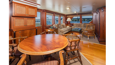 1989 DELTA MARINE Flybridge Motoryacht - photo 68