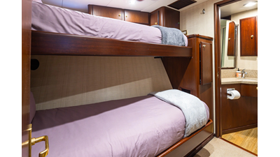 1989 DELTA MARINE Flybridge Motoryacht - photo 80