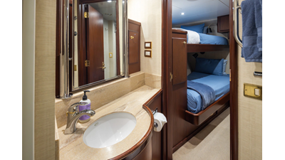 1989 DELTA MARINE Flybridge Motoryacht - photo 84