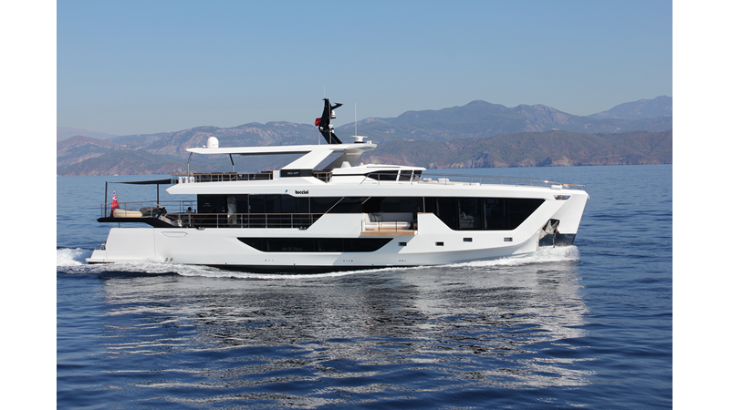 Photo of NUMARINE NUMARINE 30XP 101'