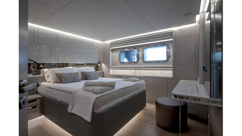 Photo of NUMARINE NUMARINE 32XP 105'
