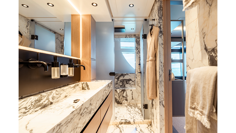 Photo of ALPHA YACHTS VIVACE 102'