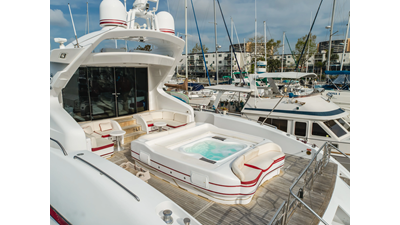 2004 MANGUSTA 105 Sport - photo 5