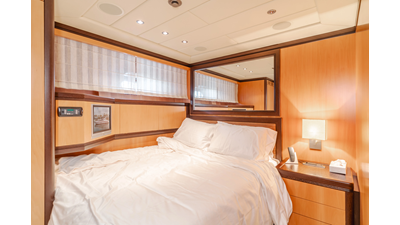 2004 MANGUSTA 105 Sport - photo 14