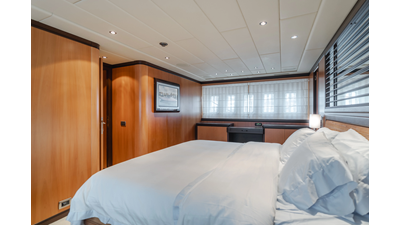 2004 MANGUSTA 105 Sport - photo 15