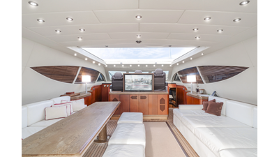 2004 MANGUSTA 105 Sport - photo 17