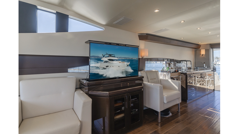 Photo of MARQUIS FINE SEAS-ONINGS 72'