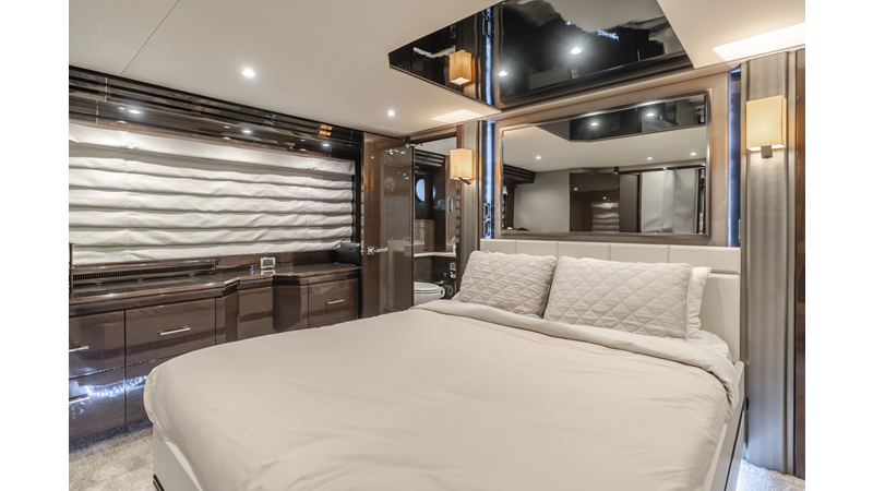 Photo of MARQUIS FINE SEAS-ONINGS 72'