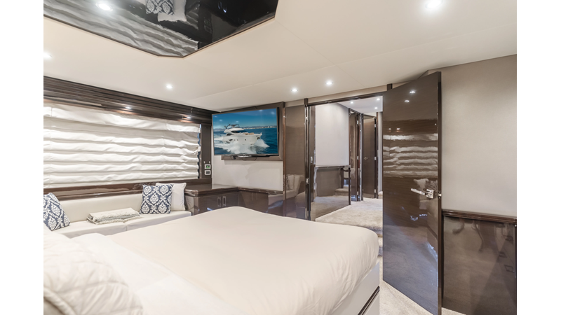 Photo of MARQUIS FINE SEAS-ONINGS 72'