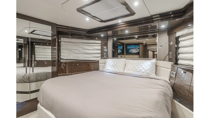 Photo of MARQUIS FINE SEAS-ONINGS 72'