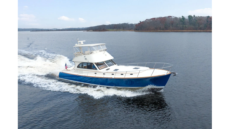 Photo of HINCKLEY Sapphire II 55'