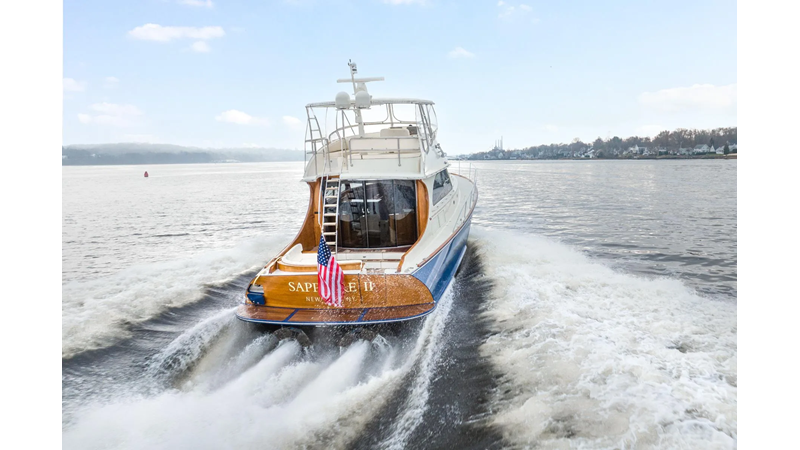 Photo of HINCKLEY Sapphire II 55'