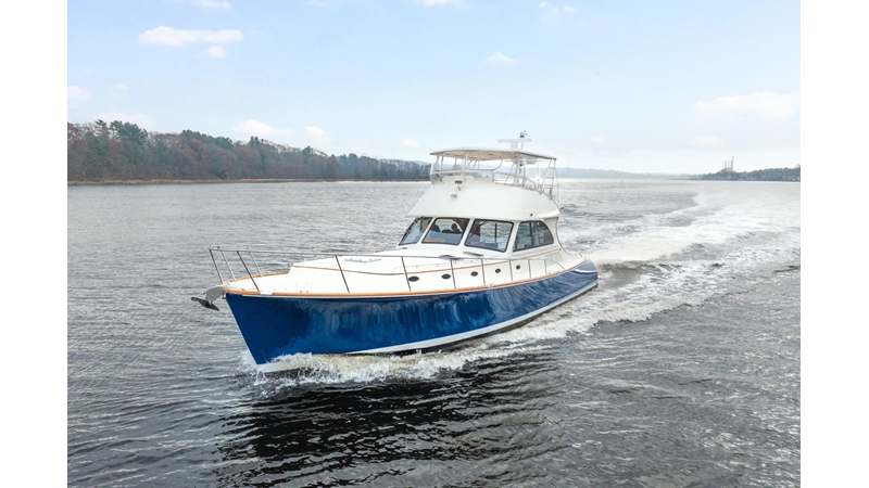 Photo of HINCKLEY Sapphire II 55'