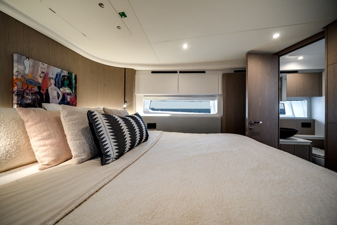 Photo of AZIMUT YACHTS Destiny 53'