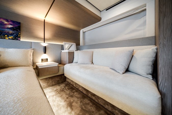 Photo of AZIMUT YACHTS Destiny 53'