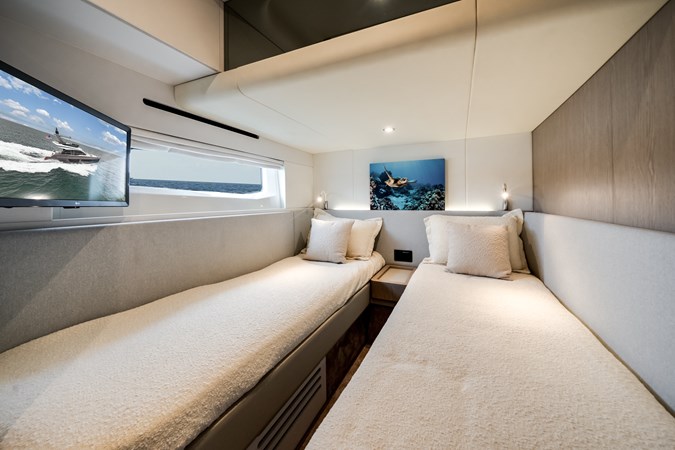 Photo of AZIMUT YACHTS Destiny 53'