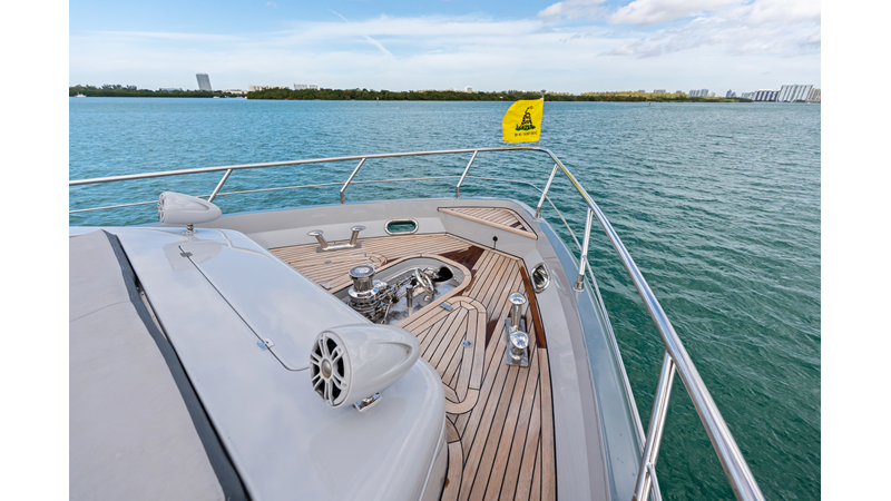 Photo of AZIMUT YACHTS Knot Woke 85'