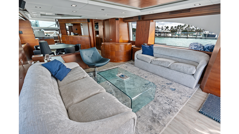 Photo of AZIMUT YACHTS Knot Woke 85'