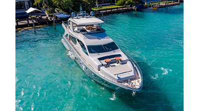 2009 AZIMUT YACHTS Flybridge 85 - photo 2