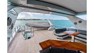 2009 AZIMUT YACHTS Flybridge 85 - photo 11