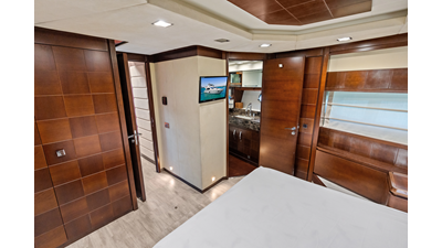 2009 AZIMUT YACHTS Flybridge 85 - photo 41