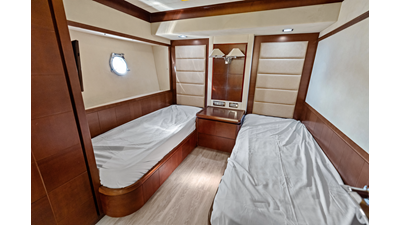 2009 AZIMUT YACHTS Flybridge 85 - photo 44