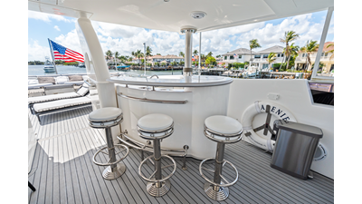 2005 JOHNSON 87' Motor Yacht - photo 26