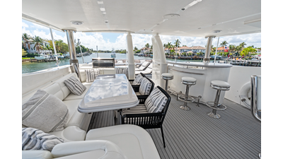 2005 JOHNSON 87' Motor Yacht - photo 28
