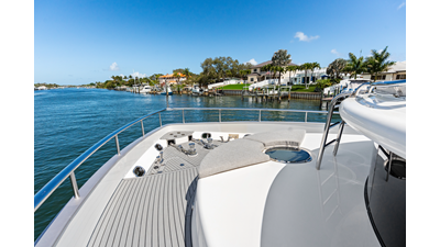 2005 JOHNSON 87' Motor Yacht - photo 35