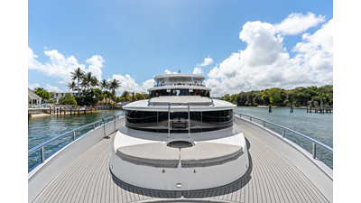 2005 JOHNSON 87' Motor Yacht - photo 37